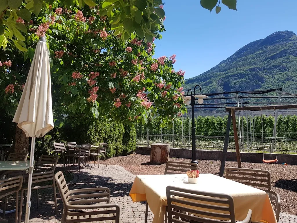 Café Patisserie Eisdiele Imbiss - Zur Brücke_Laives_slider_image_1