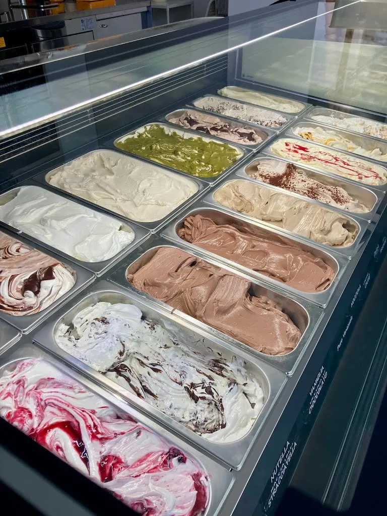 Tina Gelateria Eisdiele_Laives_slider_image_1