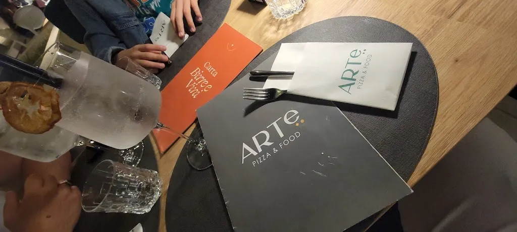 Matthew Zellers_Arte - Pizza & Food_Maglie_review