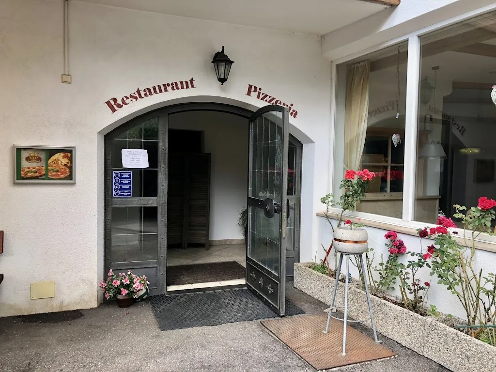 Vip Lüsen restaurant in Luson - Luesen