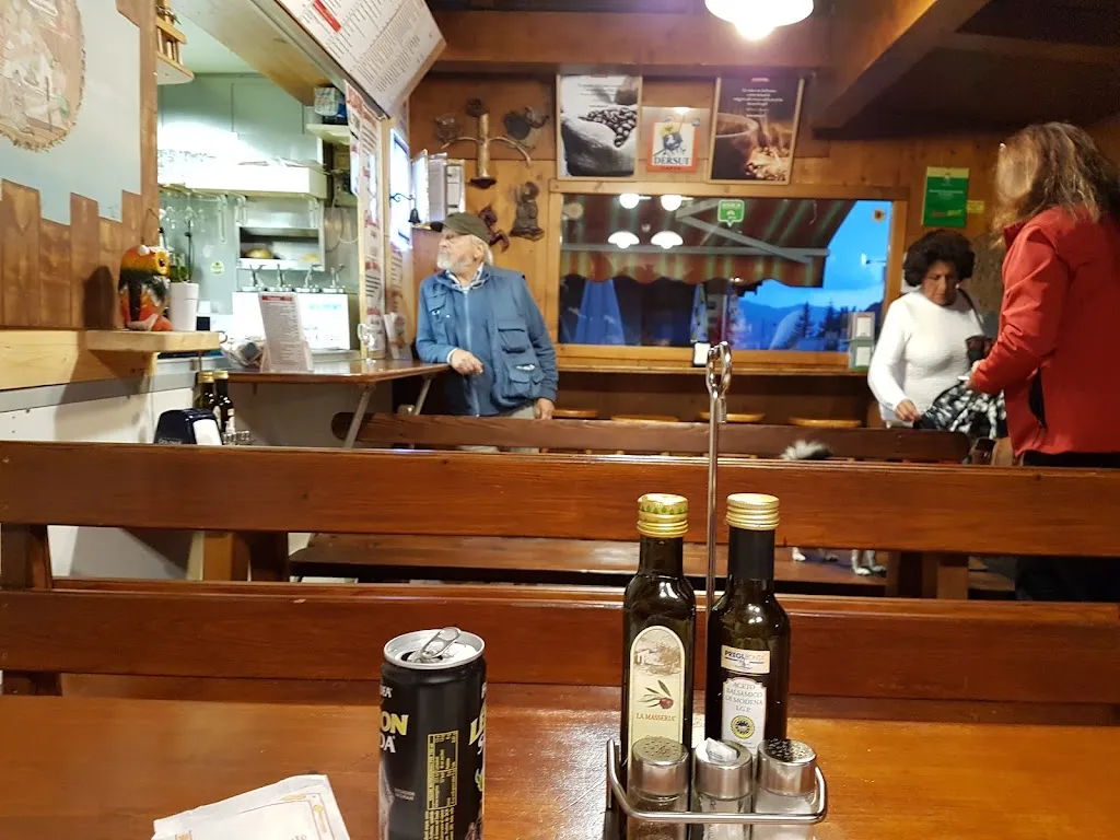 Katie Chuang_Happy Days Fast Food_Mazzin_review