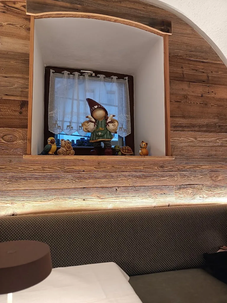 a penseri_Pizzeria Udai_Mazzin_review