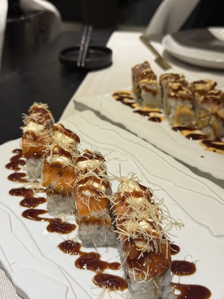 Giada Lattanzio_View | Ristorante - Pizzeria - Sushi_Maglie_review
