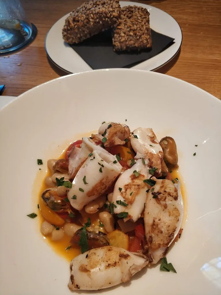 Clara Onieva_IM KULT_Marlengo_review