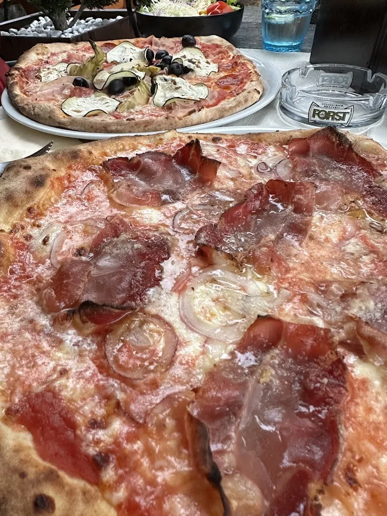 Tobias R_PIZZERIA LADURN_Marlengo_review