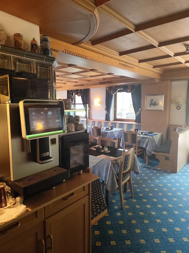 Michael Z._Hotel Schwarzer Adler_Meltina_review