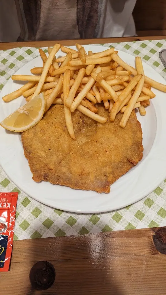 Cati Mayer_Trattoria Il Montanaro Esigente_Malosco_review