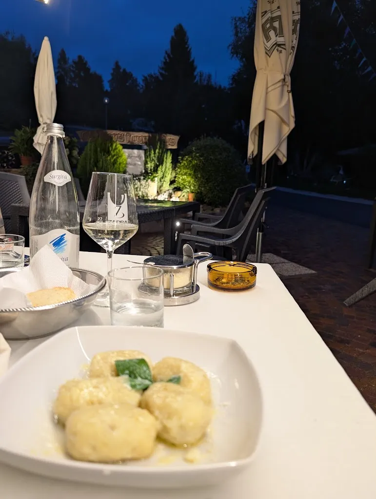 Ristorante Tipico Al Dosarel_Malosco_slider_image_3