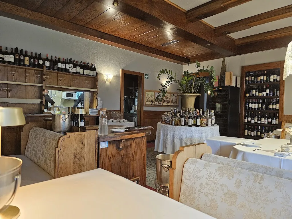 Ristorante @ VILLA ORSO GRIGIO_Malosco_slider_image_1