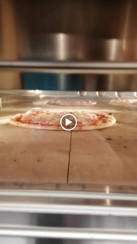 Pizzeria Basilico Napoletano Fondo_Malosco_slider_image_2