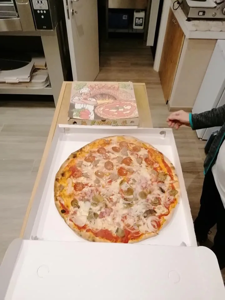 Pizzeria Basilico Napoletano Fondo_Malosco_slider_image_3