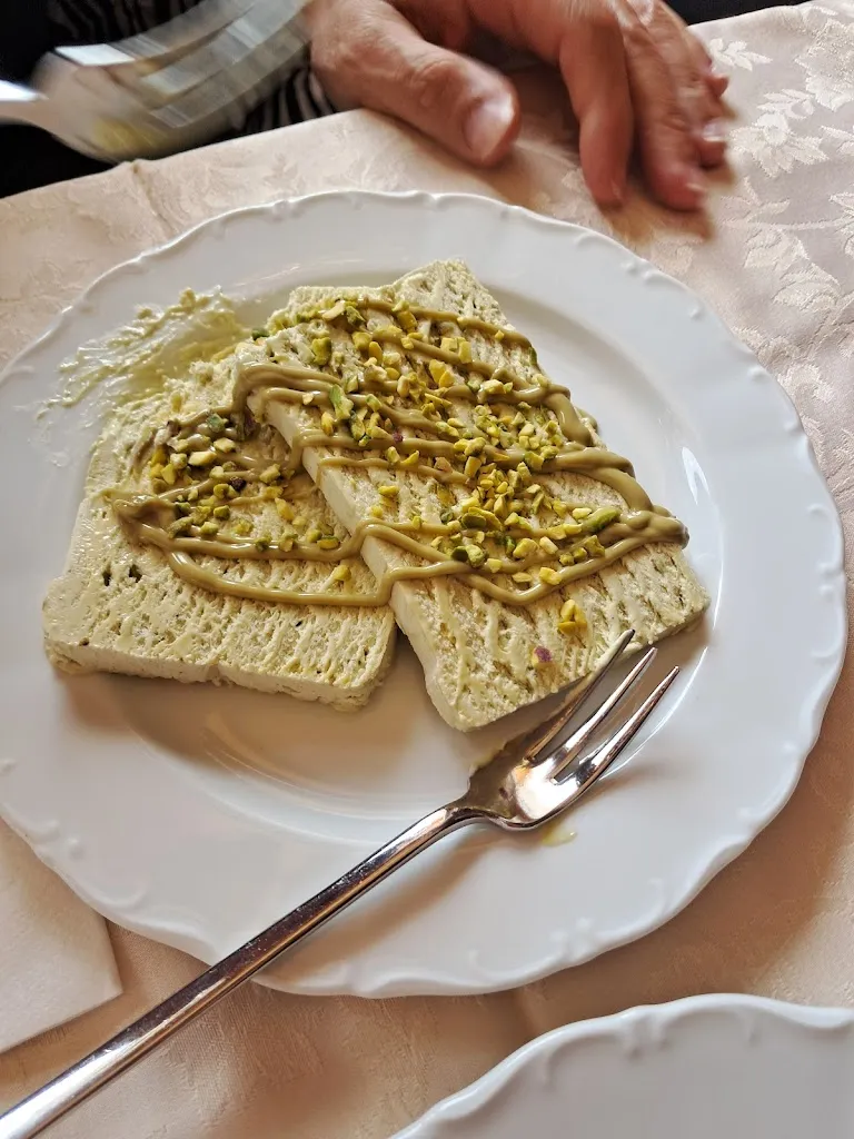 Giada Ferrara_Trattoria Anselmi_Malosco_review