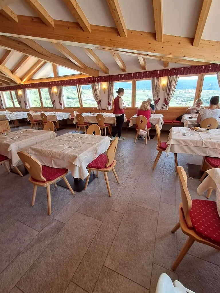 Trattoria Anselmi restaurant in Malosco