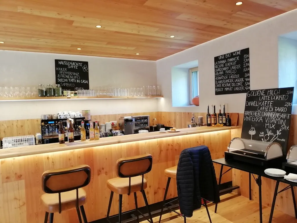 Bistro Trattoria Vinterra restaurant in Malles Venosta