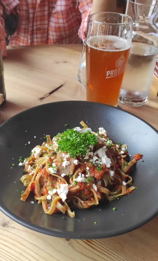 Giulia Guerz_Zeress_Malles Venosta_review