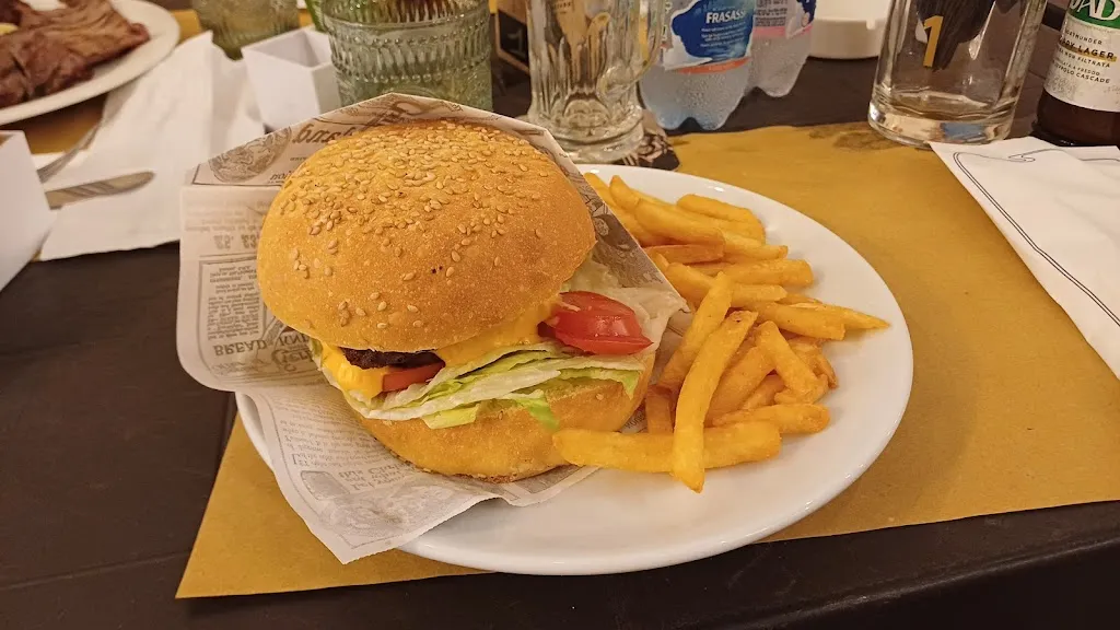 Massimiliano Giorgio_The Lawyer's Pub_Maglie_recensione