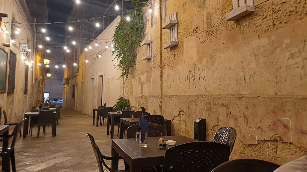 The Lawyer's Pub restaurant in Maglie