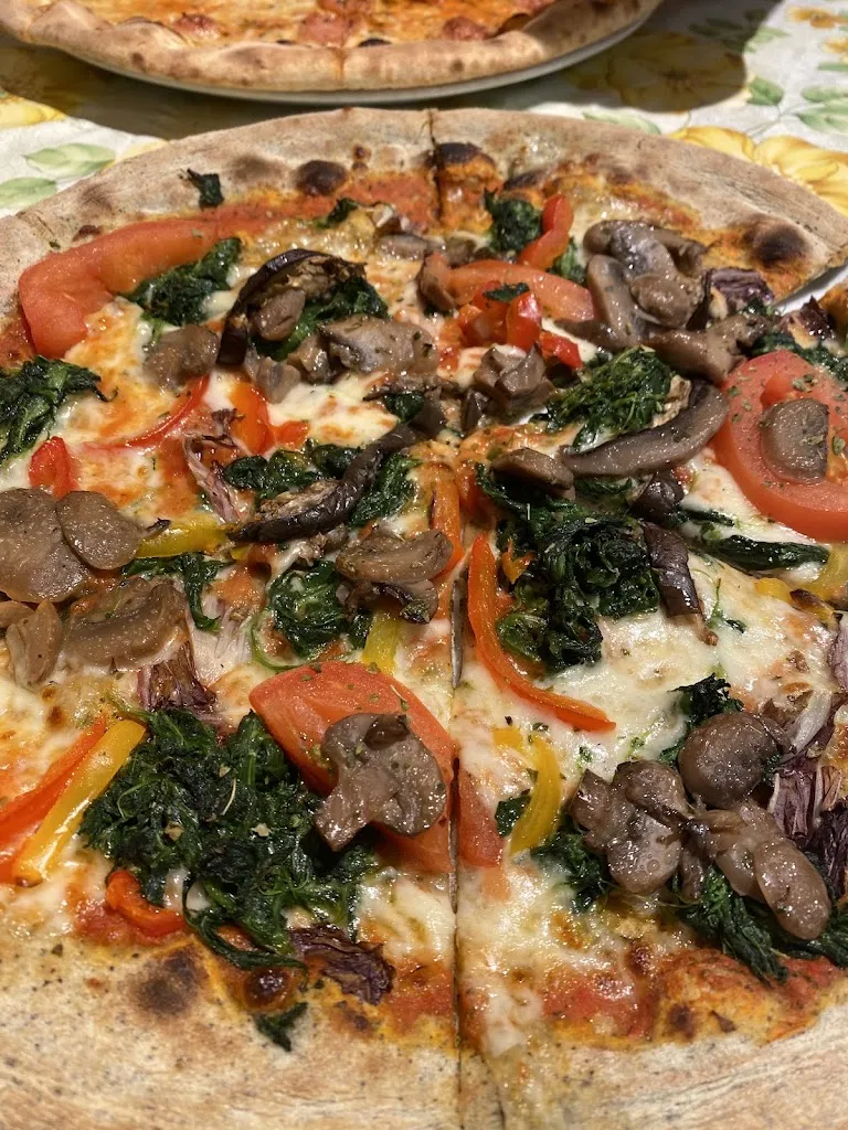 Nicolò Fava_Südtirol Pizzeria Mals_Malles Venosta_review