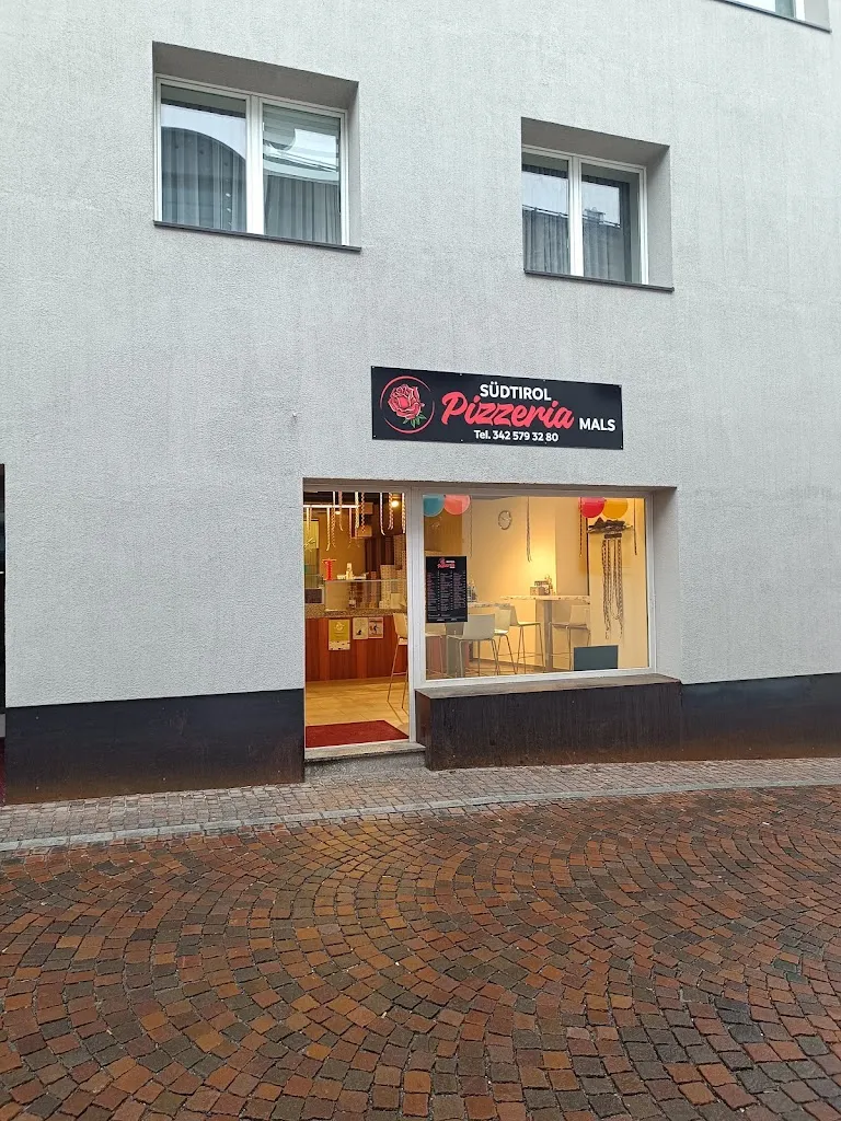 Südtirol Pizzeria Mals restaurant in Malles Venosta