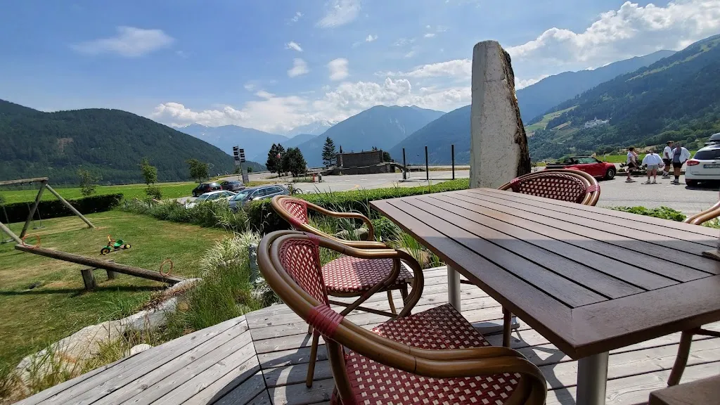 Chris DeVito _Haidepark_Malles Venosta_review