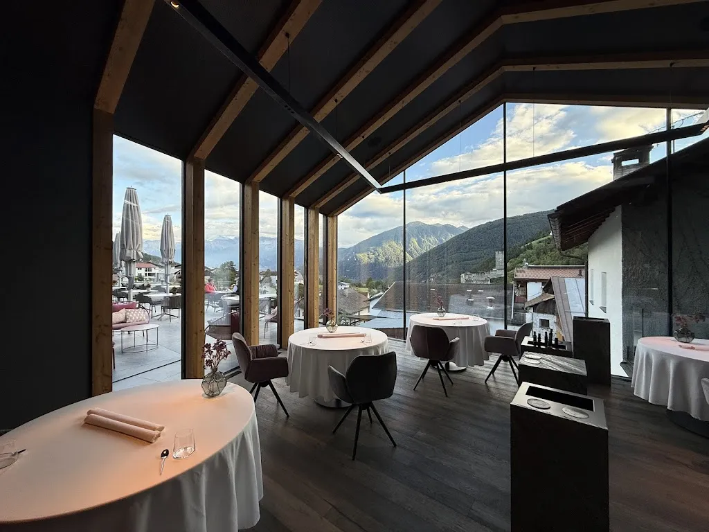 Mamesa Gourmetrestaurant_Malles Venosta_slider_image_3