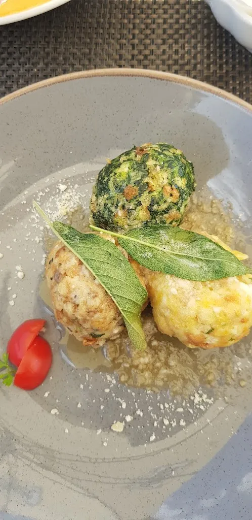 Menu_Restaurant zum Schloss_Malles Venosta_image_9