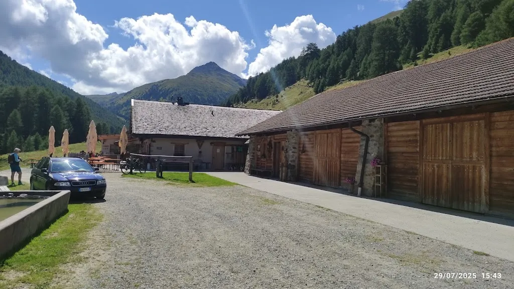 Bruggeralm_Malles Venosta_slider_image_3