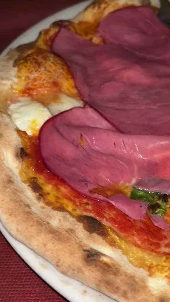 Focu Meu | Rosticceria_Maglie_slider_image_2