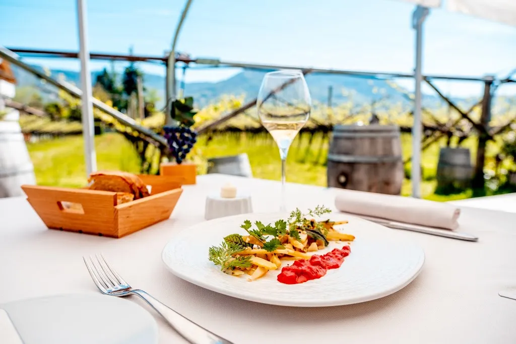 Elementi Ristorante Mezzocorona_Mezzocorona_slider_image_3