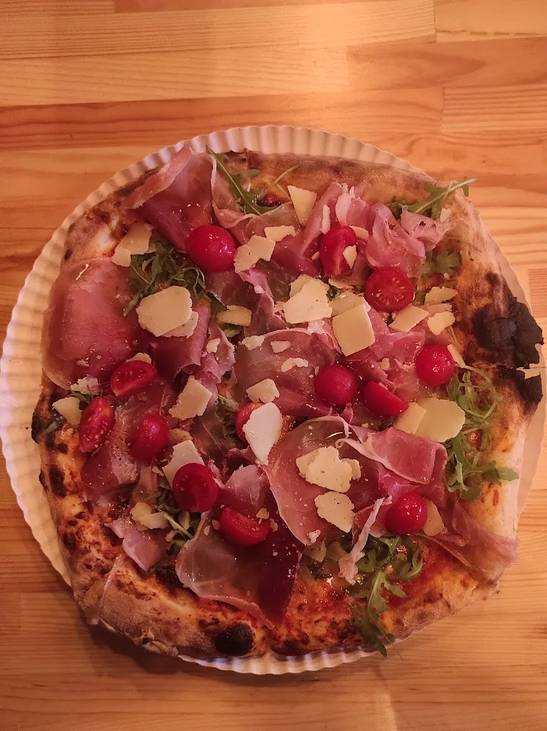 Menu_Pizza Doc_Mezzocorona_image_3