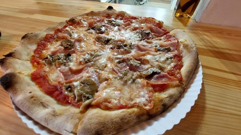 Menu_Pizza Doc_Mezzocorona_image_5