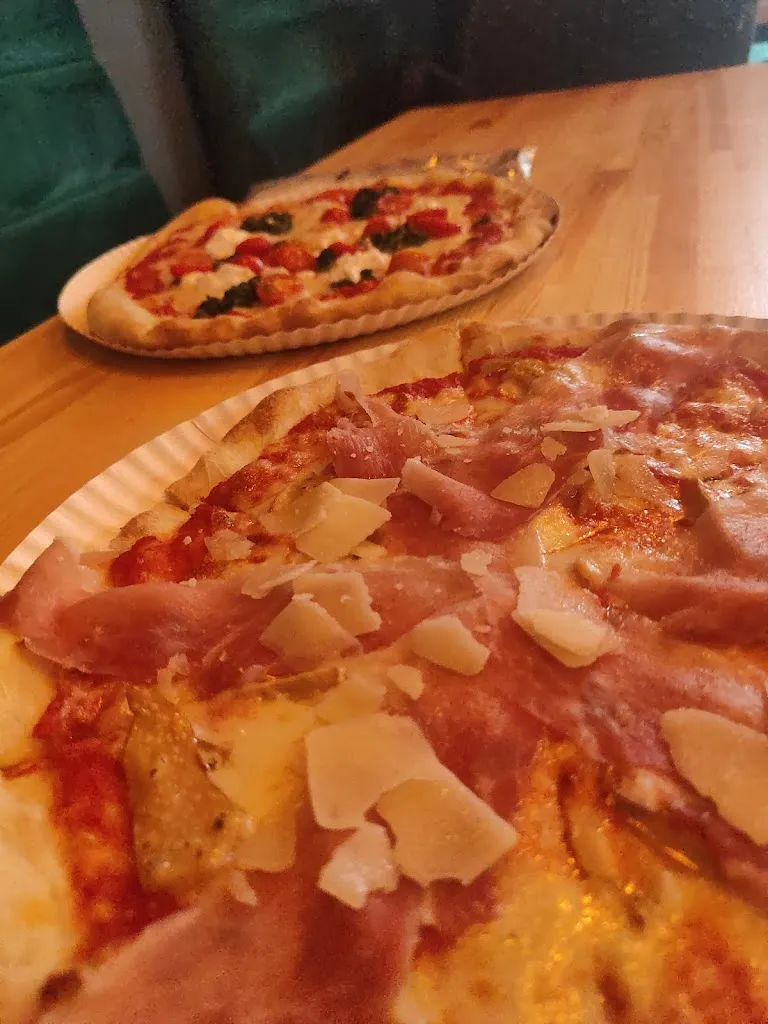 Menu_Pizza Doc_Mezzocorona_image_6