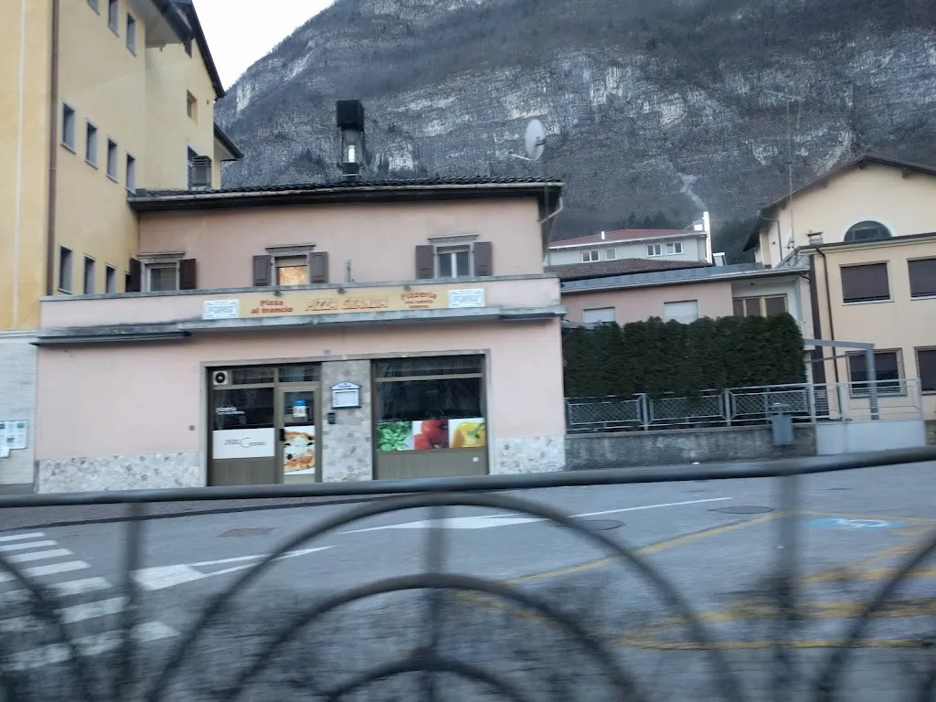 Pizza Granda_Mezzolombardo_slider_image_2