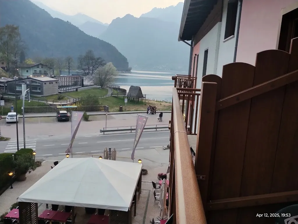 Catalin Constantin_Hotel Cima D'Oro Ristorante Pizzeria_Molina di Ledro_review