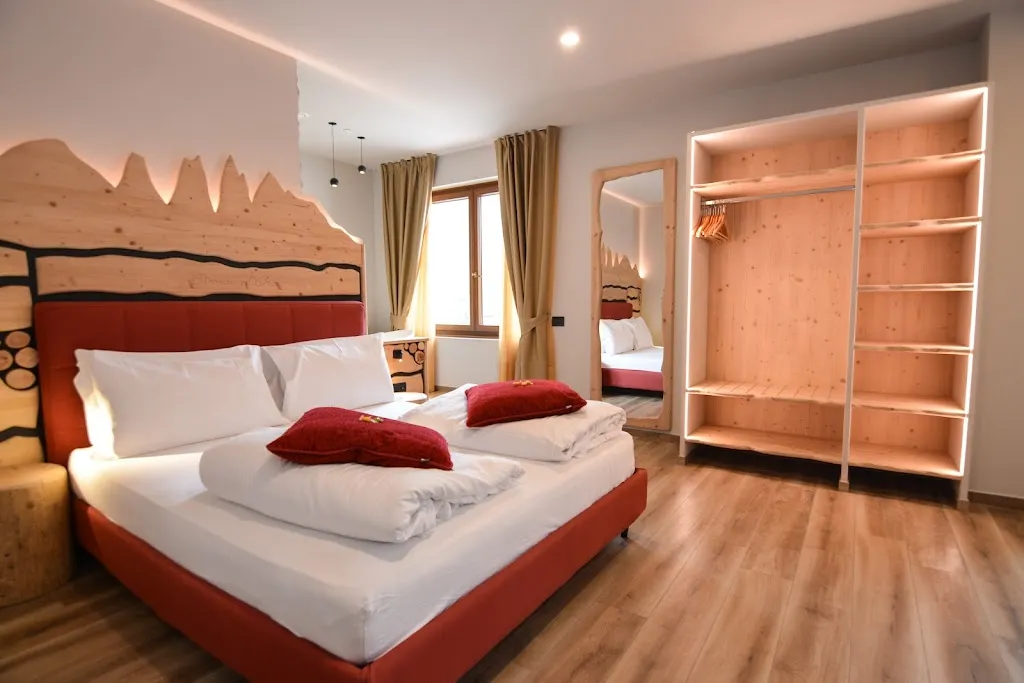 Hotel Cima D'Oro Ristorante Pizzeria_Molina di Ledro_slider_image_3