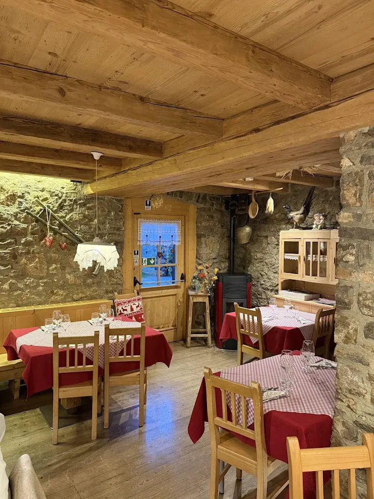 Ristorante Malga Peniola restaurant in Moena