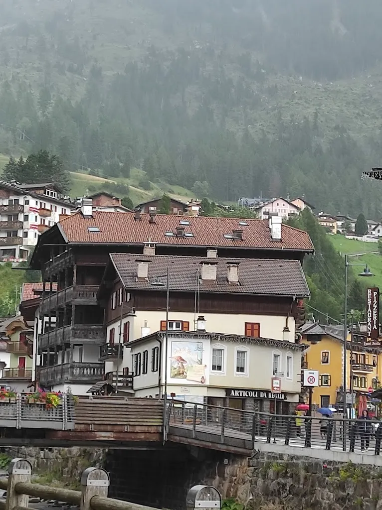 Nibada Pub_Moena_slider_image_3