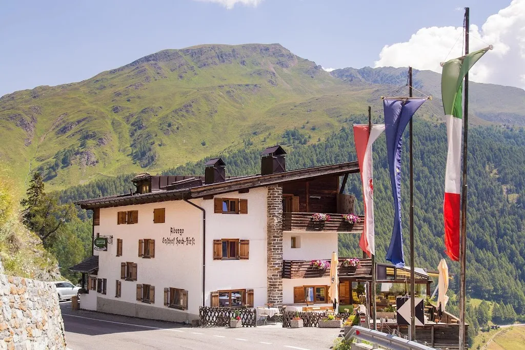 Albergo Hochfirst restaurant in Moso in Passiria
