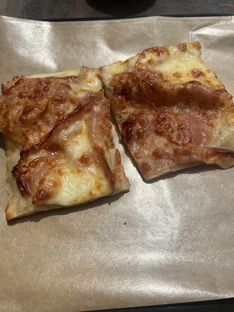 Jennifer Holden_The Mountain Baker_Nago-Torbole_recensione