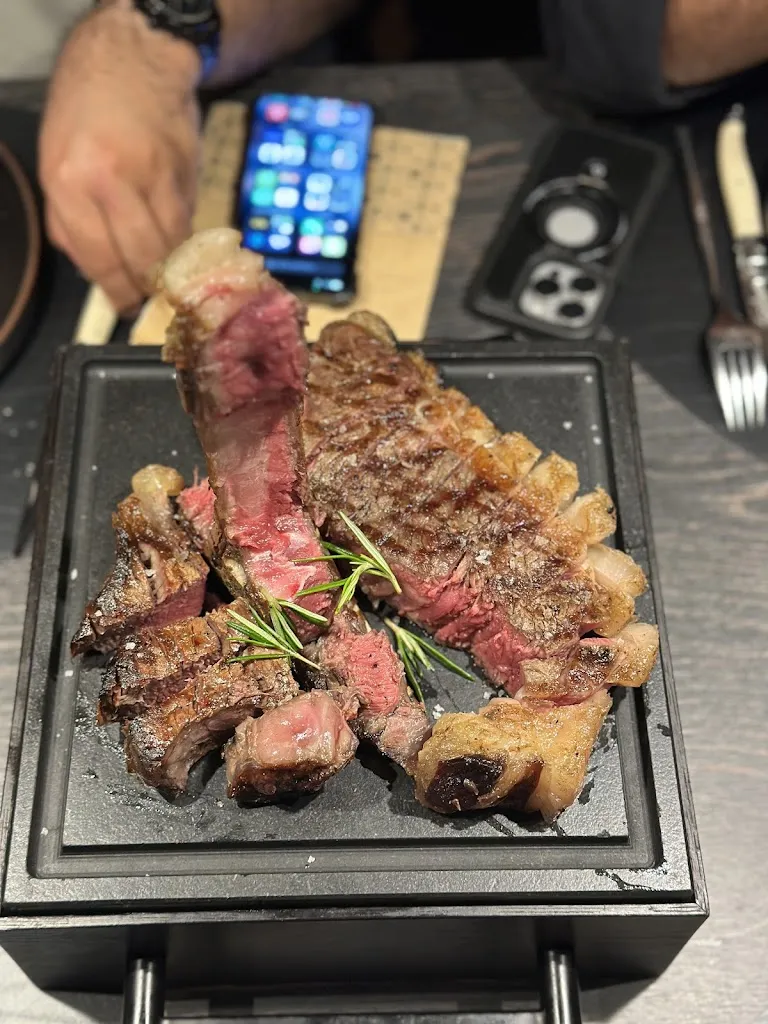 Nawaf AlMaimani_Marions Steakhouse_Nova Levante_review