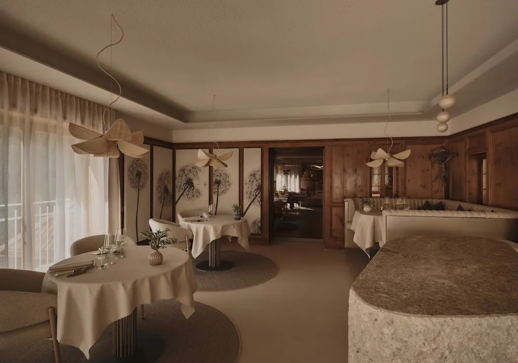 JOHANNESSTUBE_Nova Levante_slider_image_1