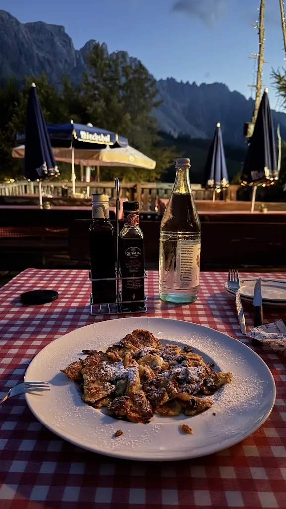 Nina Legath_Restaurant Pizzeria Christomannos_Nova Levante_recensione