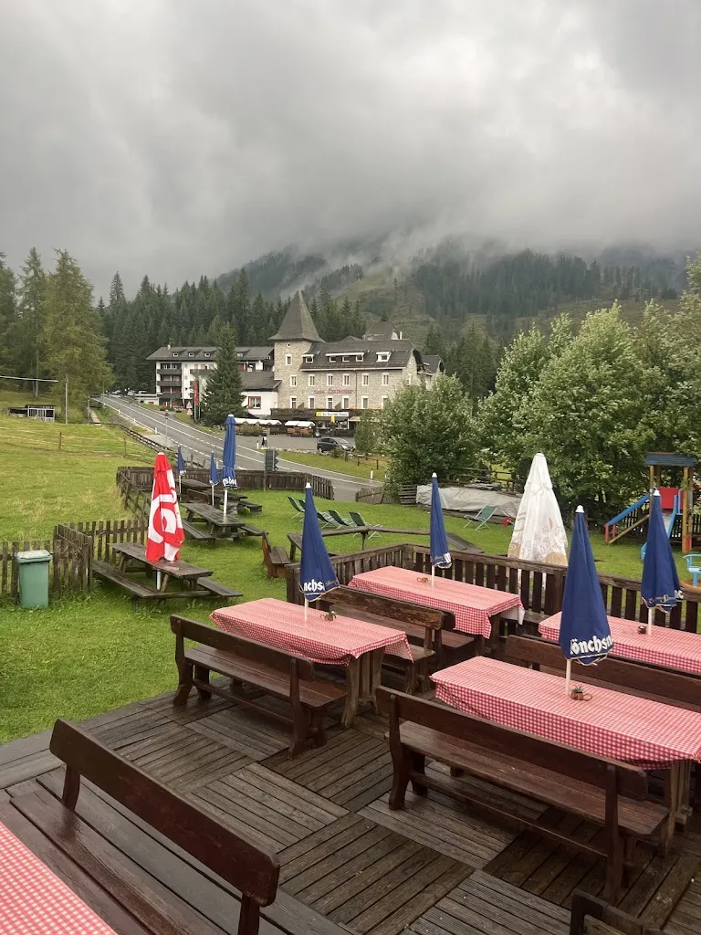 Restaurant Pizzeria Christomannos_Nova Levante_slider_image_3