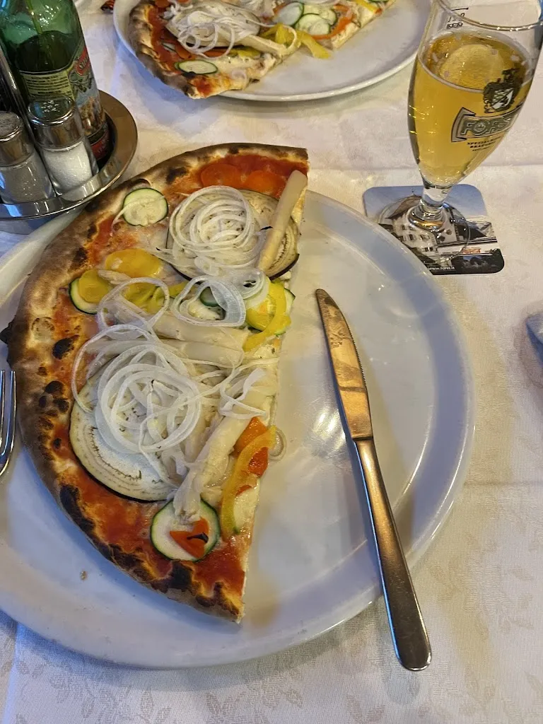 Amit Singhal_Pizzeria Ristorante Luna S.N.C._Nova Levante_review