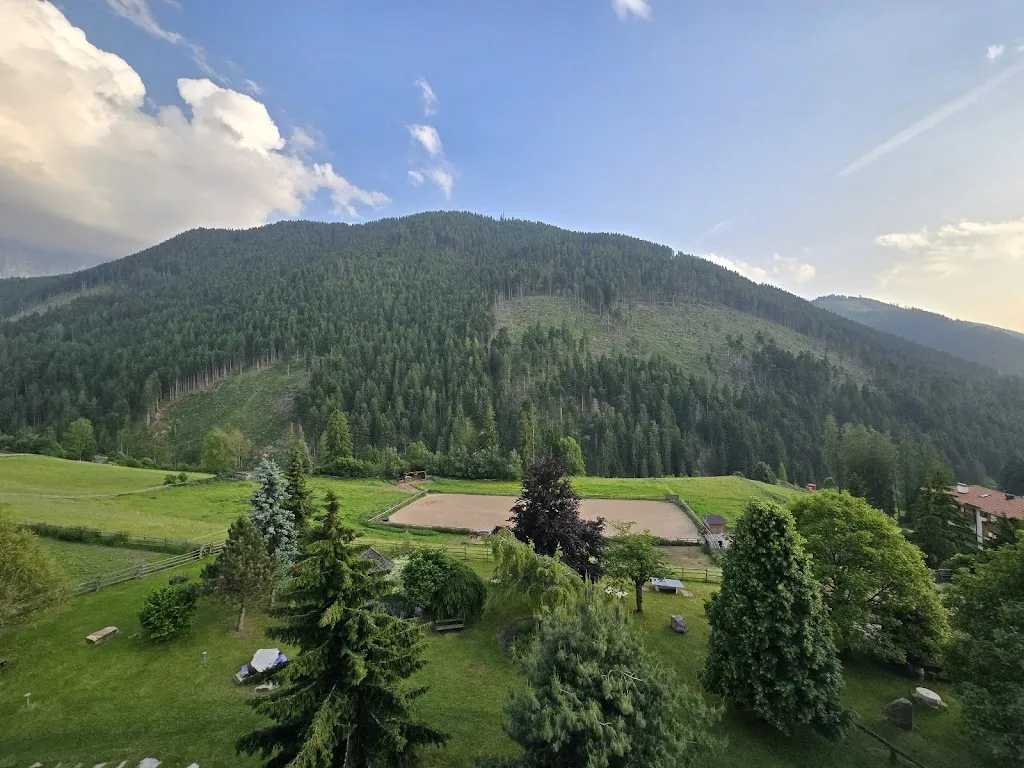 Ivan C. Gonzalez_Romantik Hotel Post_Nova Levante_review