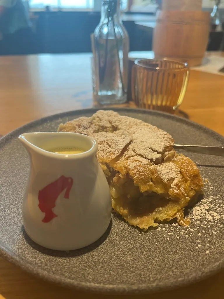 Snehal Patel_Franzin Alm_Nova Levante_review