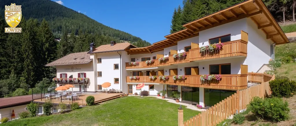 Löwen restaurant in Nova Levante