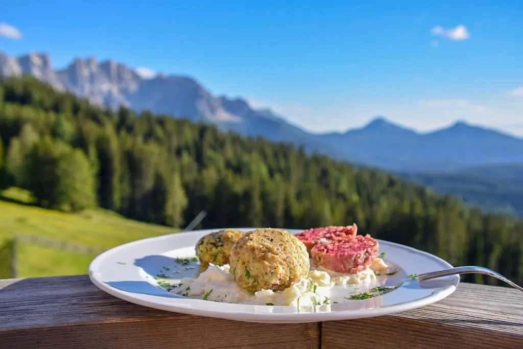 Almhütte Baita Messnerjoch_Nova Levante_slider_image_3