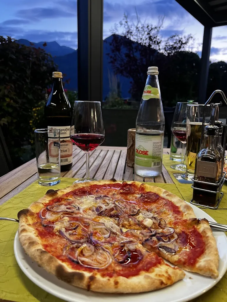 Mark Harper_Pizzeria Bar Sylvanerhof_Naz-Sciaves - Natz-Schabs_review