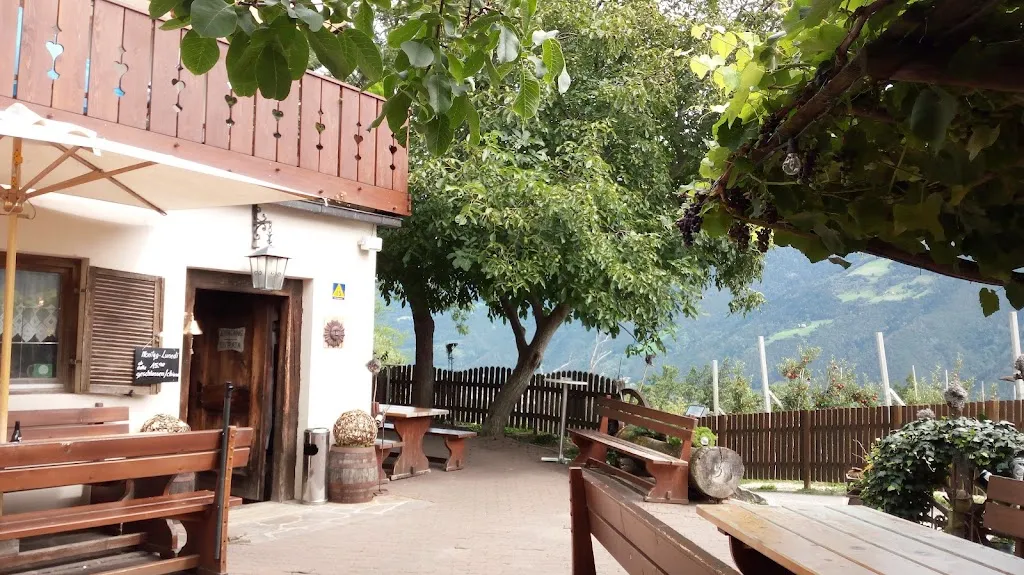 Restaurant Wiedenplatzerkeller restaurant in Naturno